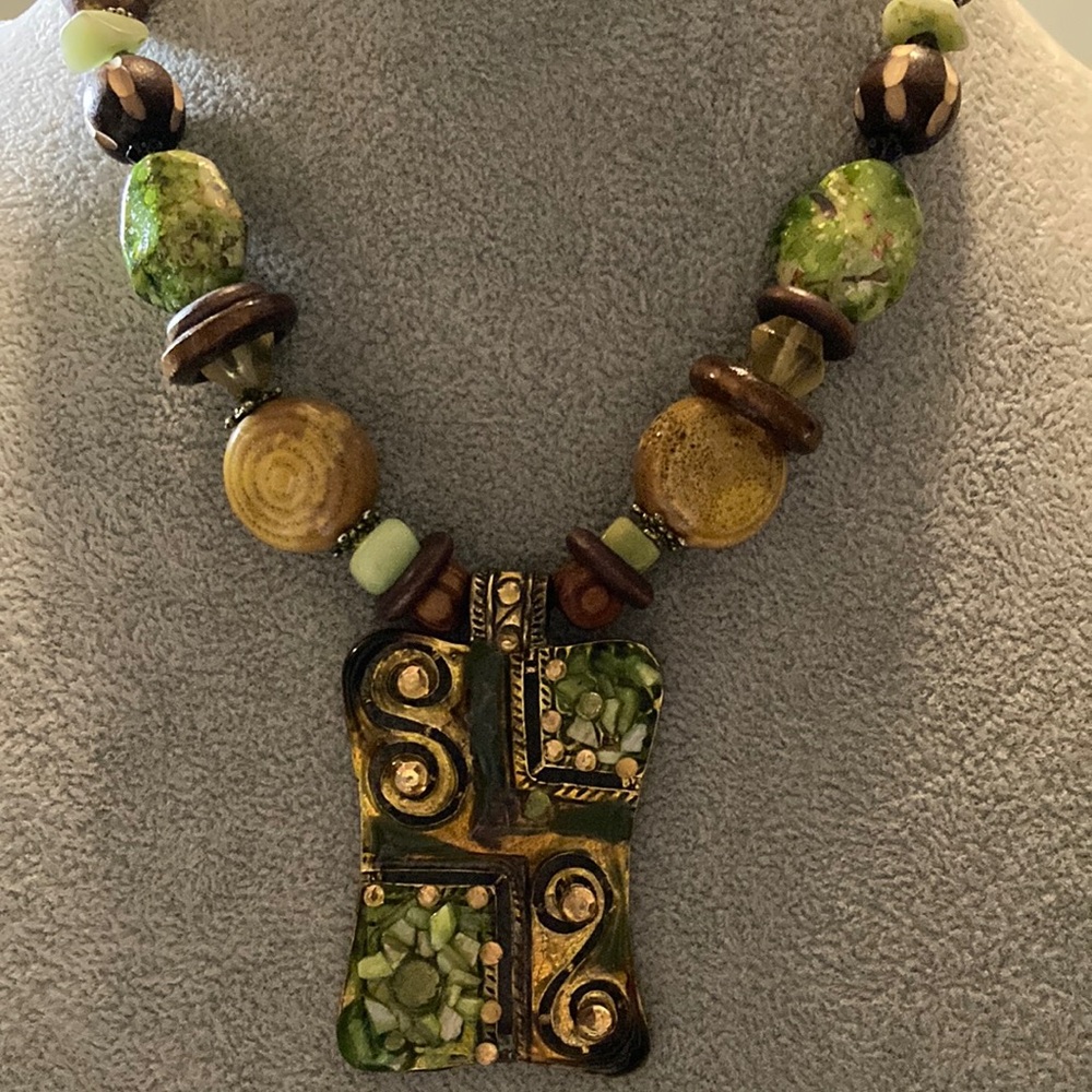 Chico’s Green Mosaic Pendant Necklace - Women Jewelry